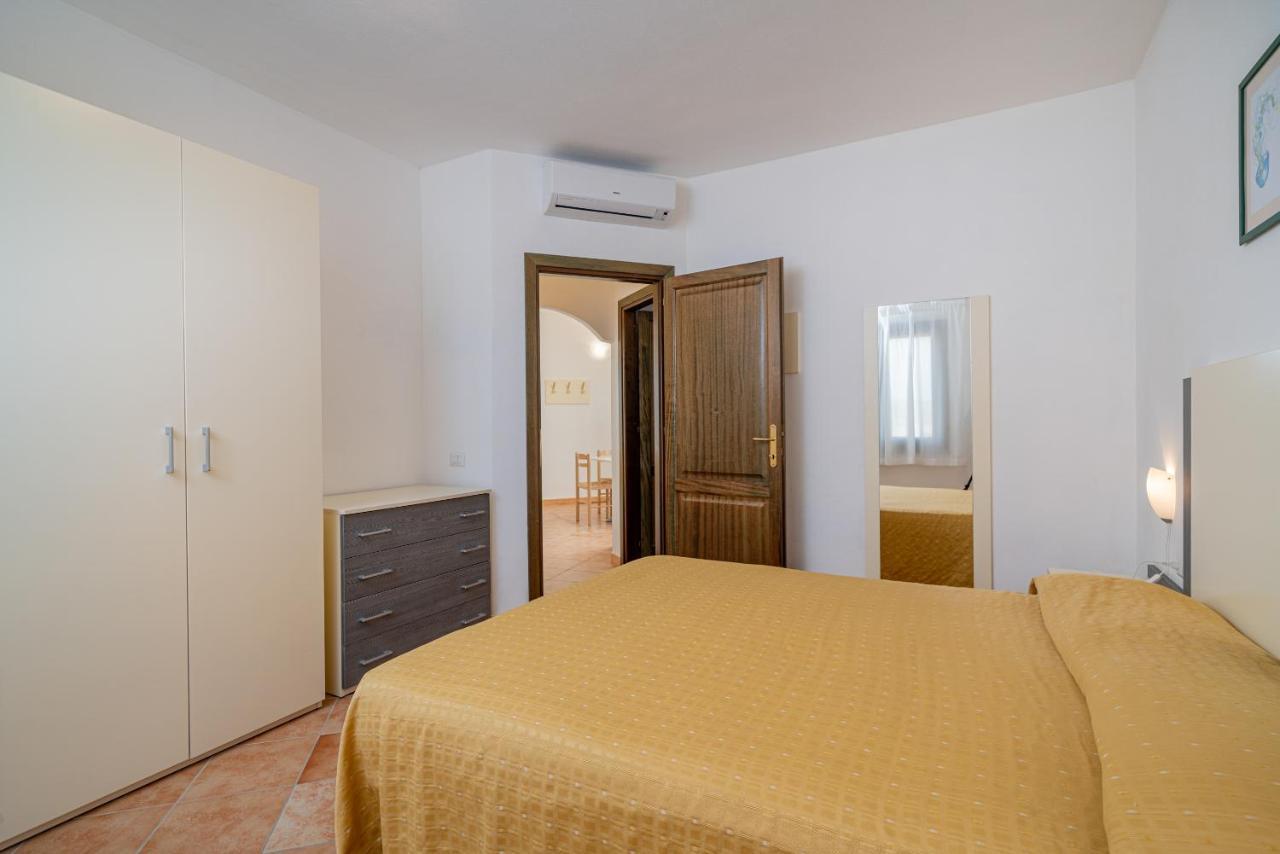 Aparthotel Residenza Le Farfalle à Tergu Extérieur photo