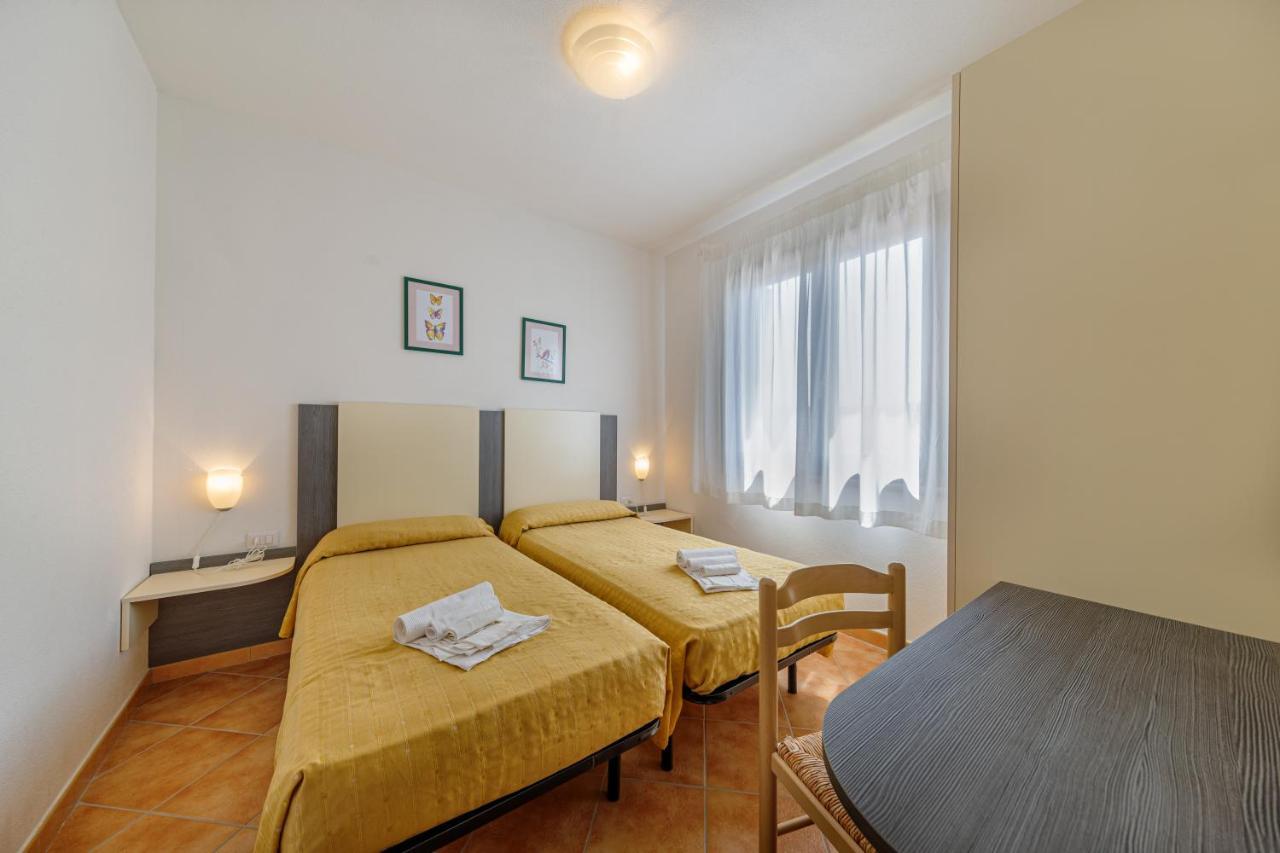 Aparthotel Residenza Le Farfalle à Tergu Extérieur photo